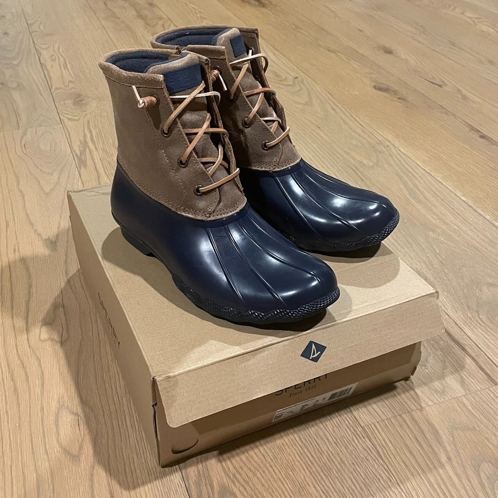 🍁 NEW Sperry Navy & Brown Water Resistant Leather Saltwater Duck Boot Size 10